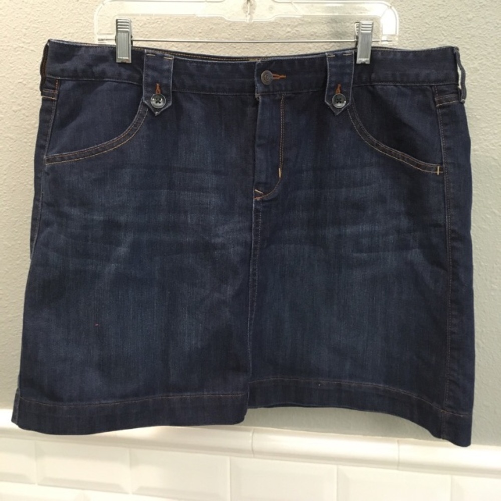 Old Navy denim skirt